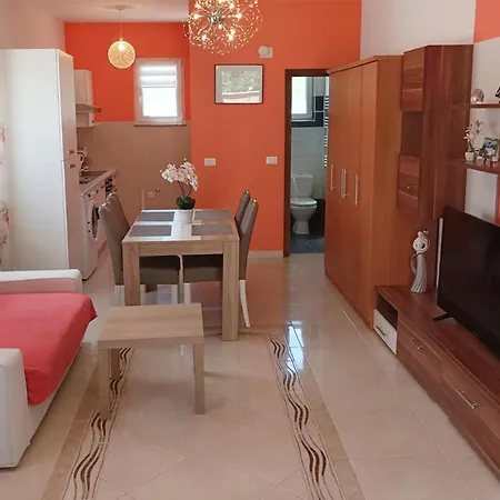 Cozy In With Wifi Apartament