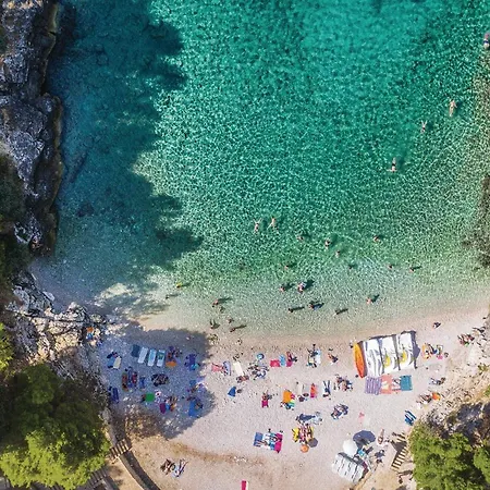 Cozy In With Wifi Apartament Pula