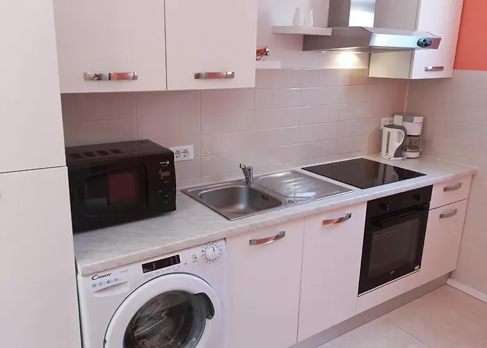 Cozy In With Wifi Апартаменти *