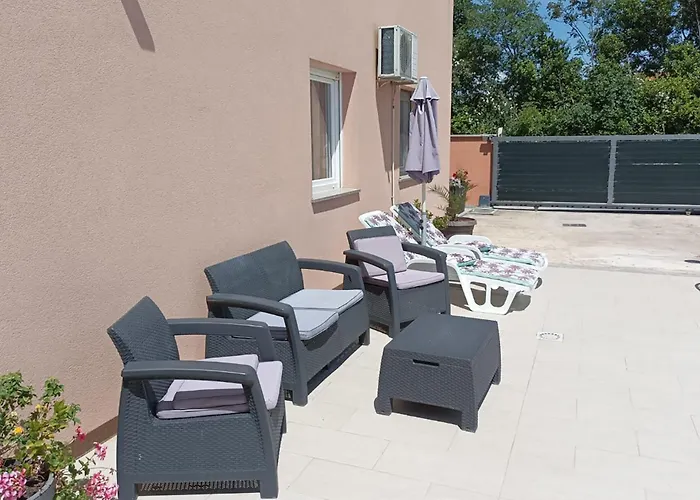 Cozy In With Wifi Апартаменти *